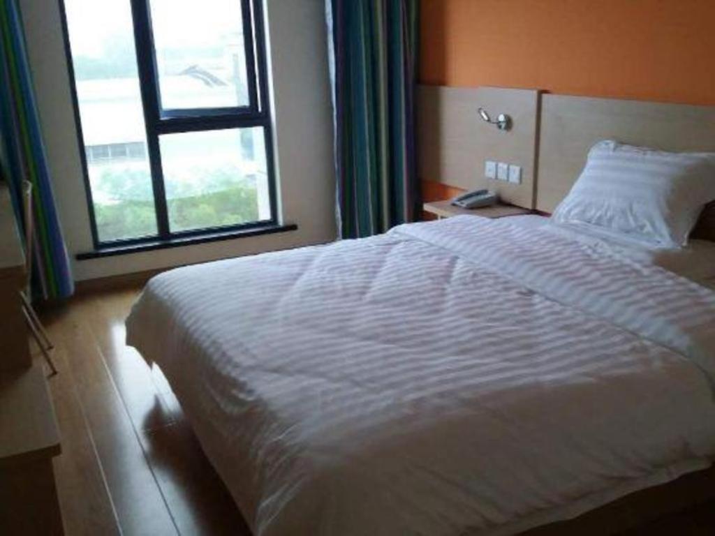7 Days Inn Shanghai Minhang Dongchuan Road Jiaotong University Eksteriør bilde